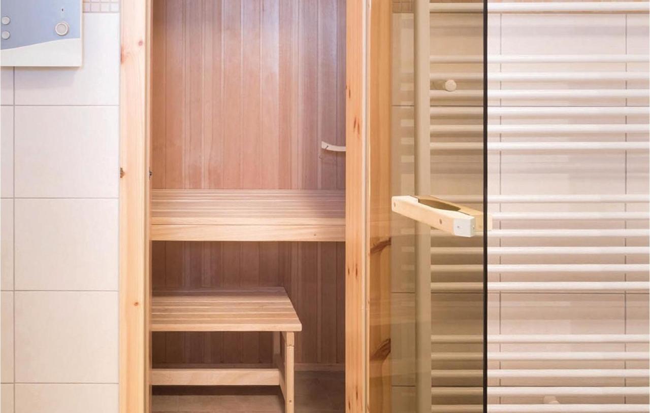 Beautiful Apartment In Rechlin With Sauna Exterior foto